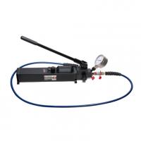 Насос гидравлический ручной с манометром(давление 20-700bar, объем масла-2.5л, длина-550мм, ширина-130мм, высота-140мм) f-b2000g