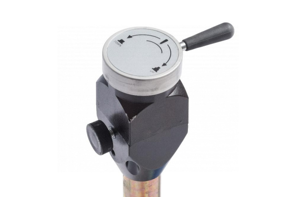 Домкрат пневмогидравлический подкатной двухштоковый, 15/30 т n302