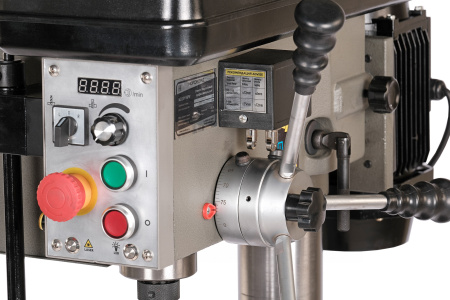 Станок сверлильный профессиональный (750 Вт, 25 мм, вариатор скорости, нарезание резьбы, тиски) nd25116pv