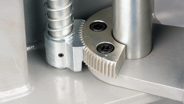 Подъемник двухстоечный, 4 т, со снятием стопоров с одной колонны, 380 В n4122a-4t_380