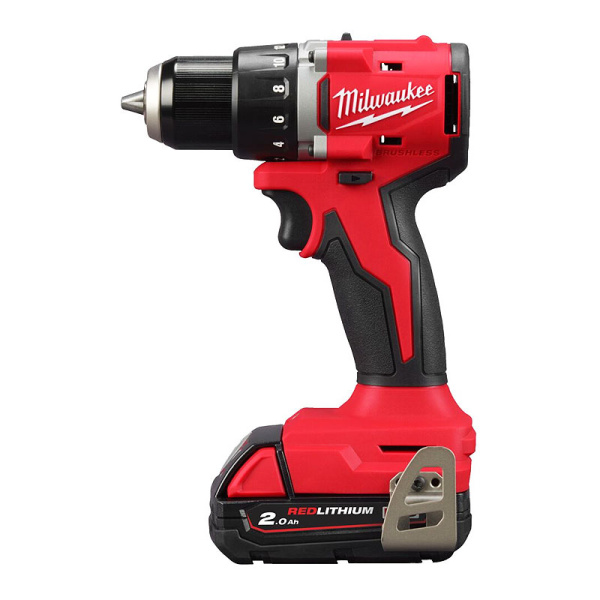 Аккумуляторная компактная дрель-шуруповерт, Milwaukee, M18 BLDDRC-202C, 4933492833 203345