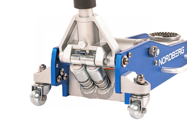 Домкрат подкатной алюминиевый, 3 т n32030n