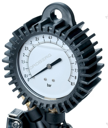 Пистолет для подкачки колес с жидкостным манометром 80 мм ti62