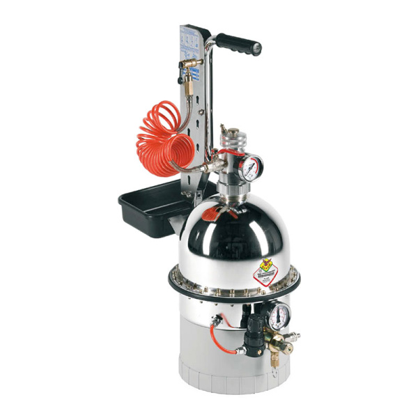 Установка для замены тормозной жидкости 5 л. с комплектом крышек RAASM 10805 73652