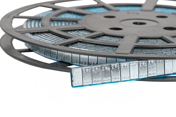 Грузики самоклеящиеся (1000х5 г) Fe квадратные на бобине w5fs2-1000