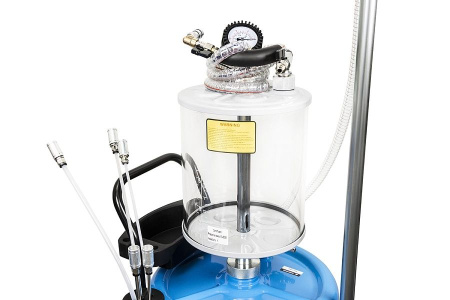 Установка для замены масла со сливной воронкой щупами и колбой 70 л. MC7004 mc7004