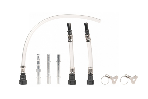 Шприц для заливки масла пластиковый с комплектом насадок, 1500 мл no1500