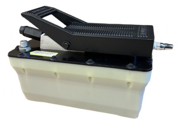 Помпа пневмогидравлическая 1.6 л. krwpp16