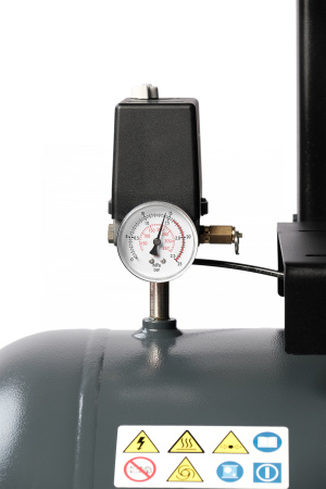 Компрессор поршневой с ременной передачей 380 В, ресивер 500 л, 1400 л/мин ncp500/1400-16