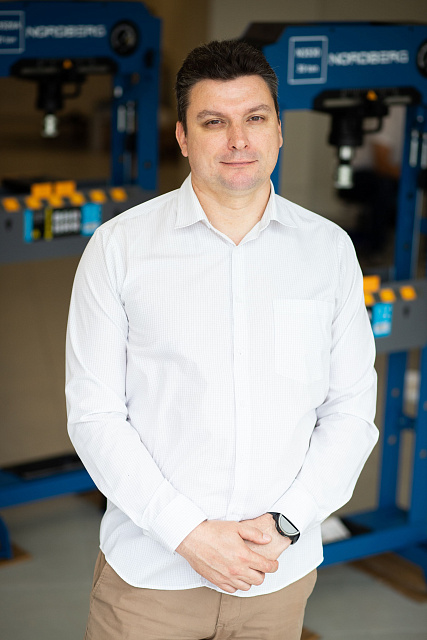 Самонин Роман