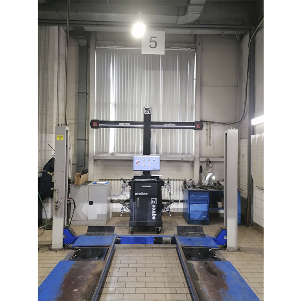 Стенд сход-развал 3D, 2 камеры х5Мп, электр. лифт, захваты 12”-24”, компакт. антиблик.,Eqtree™, PL-V3D-Lift 206750