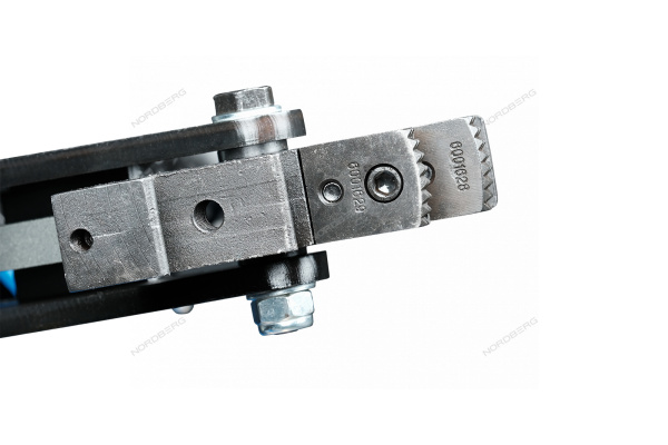 Станок шиномонтажный для грузовых машин, до 56inch (Дюйм) с расширителями, 380 В, синий 46trk46(b)