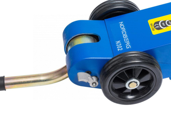 Домкрат пневмогидравлический подкатной двухштоковый, 15/30 т n302