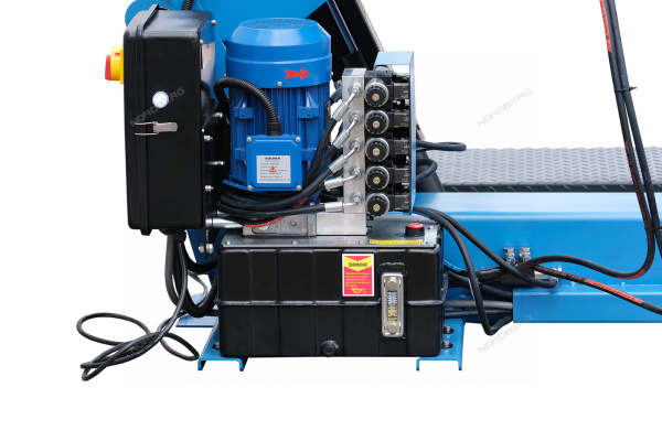 Станок шиномонтажный для грузовых машин, двухскоростной, с пультом на штанге, 380 В, синий 46trk42(b)