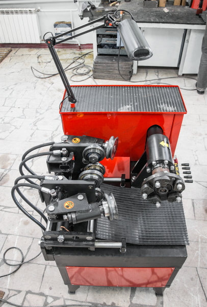 Стенд для правки штампованных дисков сибек премьер-гидравлик