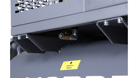 Компрессор винтовой, 4 кВт, 10 бар, 450 л/мин, ресивер 180 л ncf5r