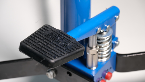 Стойка трансмиссионная, 0,5 т, синяя n3405