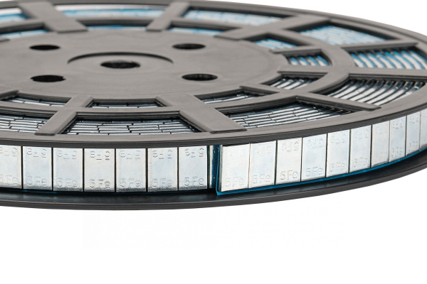 Грузики самоклеящиеся (1000х5 г) Fe квадратные на бобине w5fs4-1000