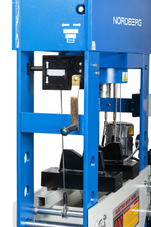 Электрогидравлический пресс, 100 т n36100e