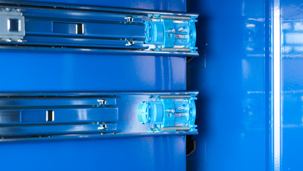 Тележка инструментальная, 7 выдвижных ящиков, с системой защиты от опрокидывания, синяя t7p(b)