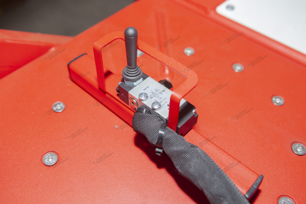 ПОДЪЕМНИК астра минилифт ar100.2 x1 (3000 кг)