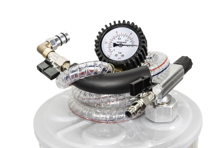 Установка для замены масла со сливной воронкой щупами и колбой 70 л. MC7004 mc7004