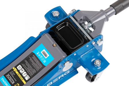 Домкрат подкатной 2,5 т с резиновой насадкой n32025e