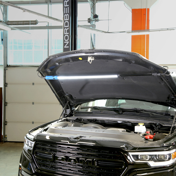 Фонарь подкапотный, светодиодный, аккумуляторный, 3,7 В 1970