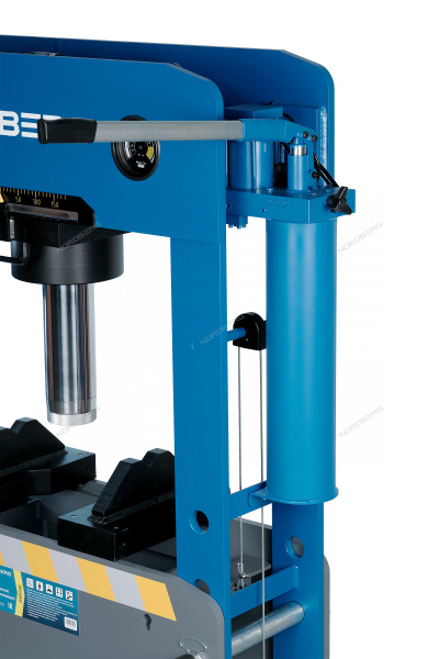 Гидравлический пресс PRO, 100 т, пневмопривод n35100