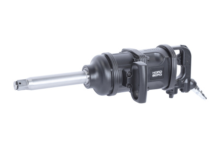 Пневмогайковерт ударный 1inch (Дюйм), 3600 Нм, в кейсе с головками 32 и 33 мм np18360k