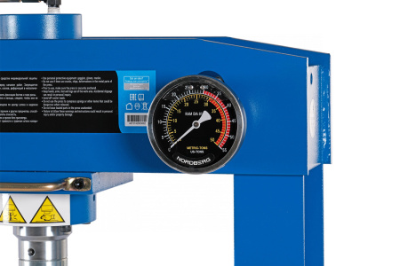 Пресс гидравлический, 30 т, пневмопривод n3630a