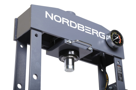 Пресс гидравлический, 30 т, пневмопривод n3631ga