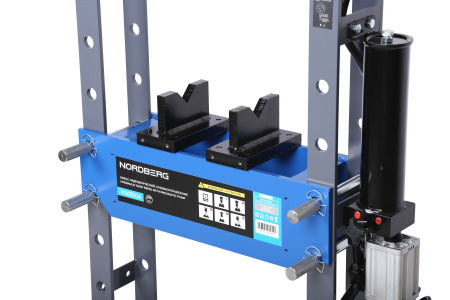 Пресс гидравлический, 30 т, пневмопривод n3631ga