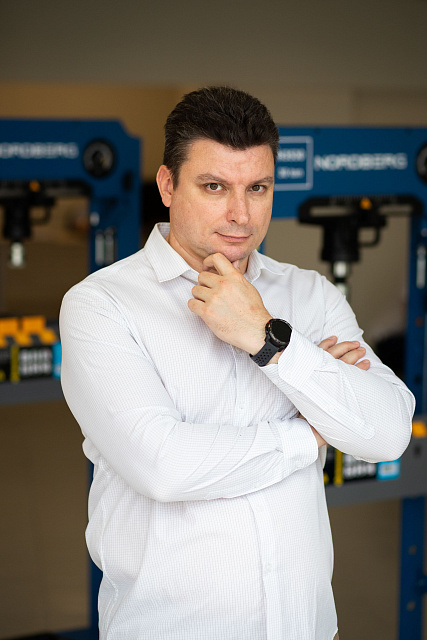 Самонин Роман