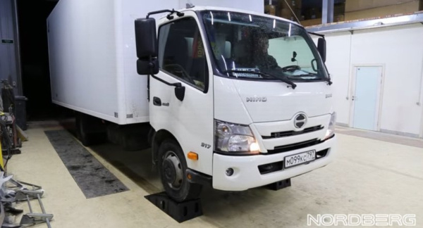 Трапы напольные (эстакада), нагрузка 2,5 тонны (комплект 2 шт.) n30r2.6