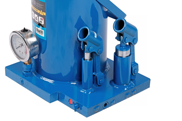 Домкрат бутылочный двухплунжерный, 50 т n31150